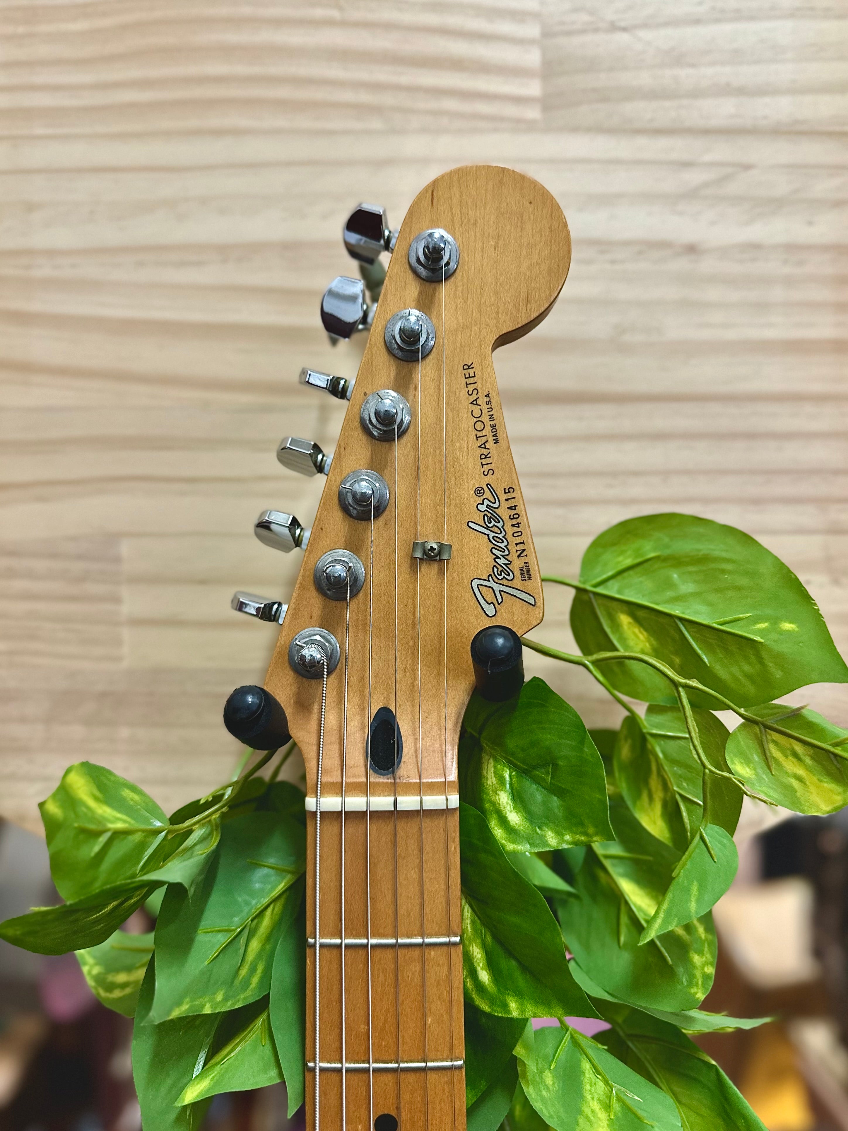 Fender | American Standard Stratocaster | Dakota Red | 1991 | Pre-Loved Fender | American Standard Stratocaster | Dakota Red | 1991 | Pre-Loved